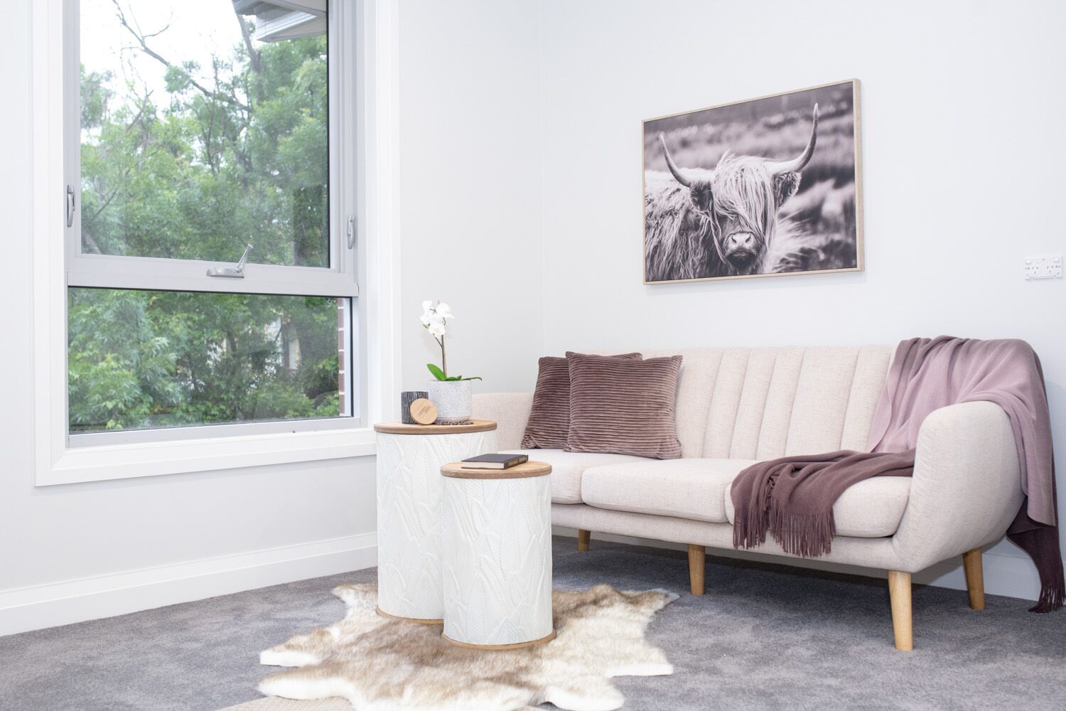 FLOYD 3 Seater Sofa in Linen - Image 3